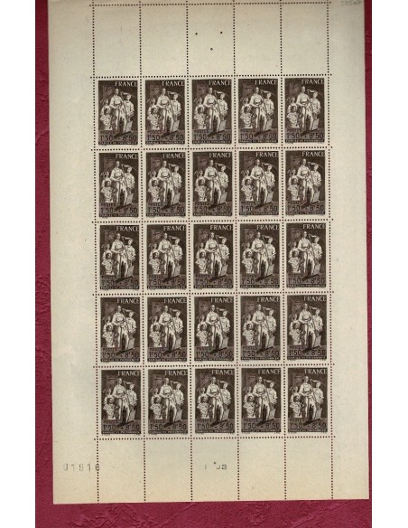 Feuille Complete du N° 0585 X25