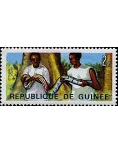 Timbre Poste GUINEE N° 0320 Neuf ** philatelie foxtimbre
