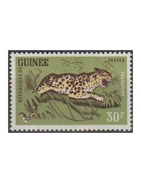 Timbre Poste GUINEE N° 0107 Neuf * philatelie foxtimbre