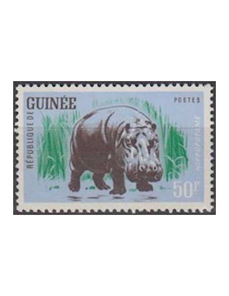 Timbre Poste GUINEE N° 0108 Neuf * philatelie foxtimbre