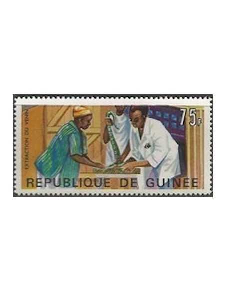 Timbre Poste GUINEE N° 0325 Neuf * philatelie foxtimbre