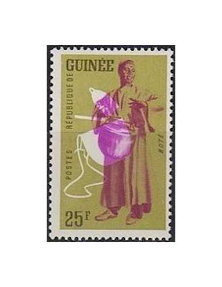 Timbre Poste GUINEE N° 0101 Obli philatelie foxtimbre