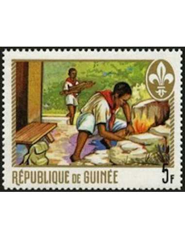 Timbre Poste GUINEE N° 0386 Obli philatelie foxtimbre