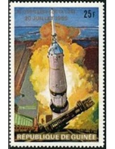 Timbre Poste GUINEE N° 0392 Obli philatelie foxtimbre