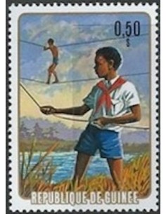 Timbre Poste GUINEE N° 0533 Obli philatelie foxtimbre