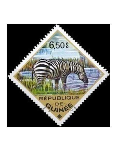 Timbre Poste GUINEE N° 0545 Obli philatelie foxtimbre
