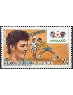 Timbre Poste GUINEE N° 0772 Obli philatelie foxtimbre