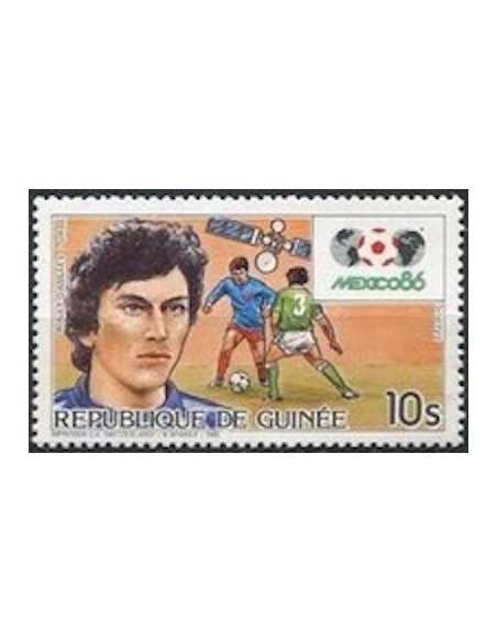 Timbre Poste GUINEE N° 0773 Obli philatelie foxtimbre