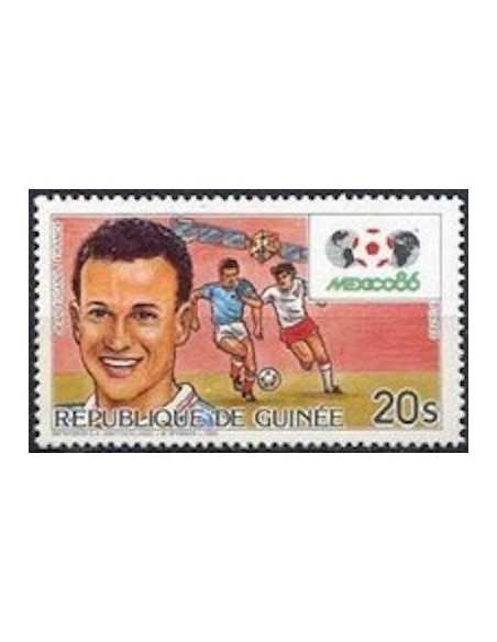 Timbre Poste GUINEE N° 0775 Obli philatelie foxtimbre