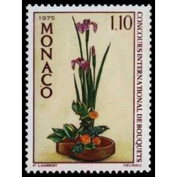 Monaco N° 0985 N *