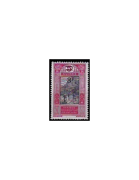 Guinée N° 104 N *