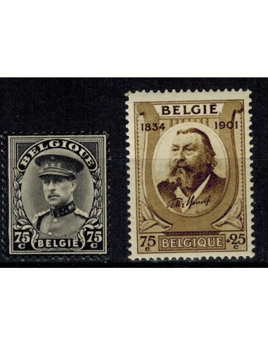 Timbres " Deuil du roi Albert premier " et " Peter Beno"t "